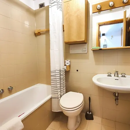 Hostdomus - Sansicario C 14 Appartement *